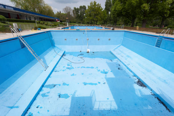 Best Local water damage restoration  in Stratford, CA